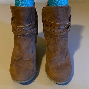 Curfew Brown Suede Braided-Trim Ankle Booties